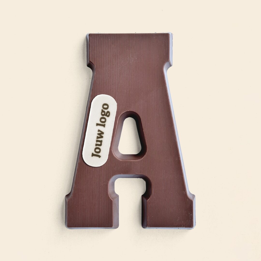 Chocoladeletter Eigen Logo A Melk