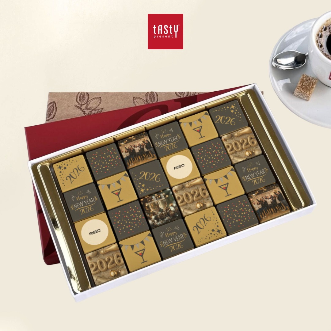 Chocolade wenskaart 24 blokjes | melk/wit | eigen ontwerp | 264g